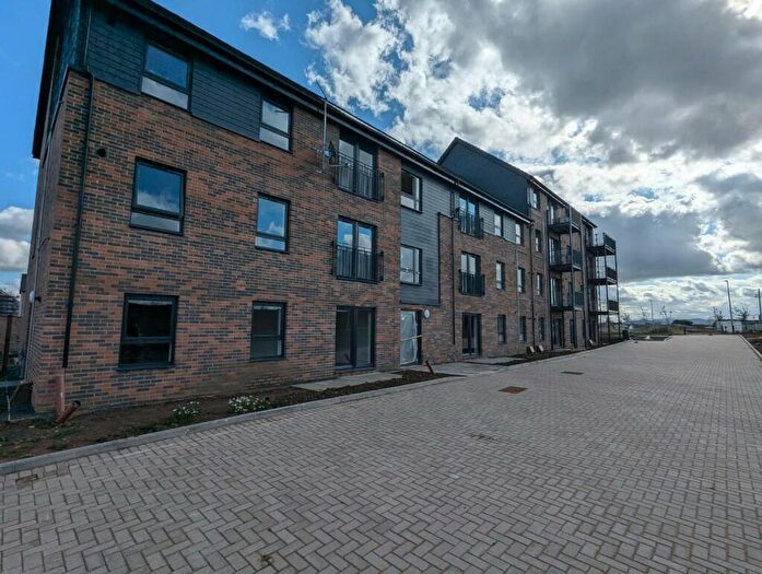 2 Bedroom Flat To Rent In Windle Road, Edinburgh, EH12