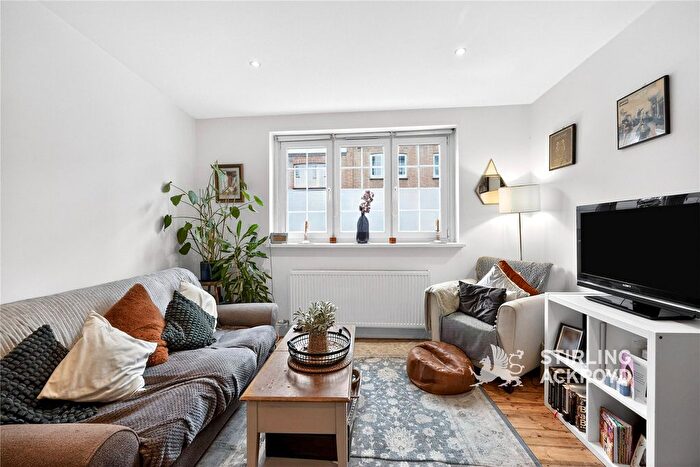 2 Bedroom Flat To Rent In Ranelagh Gardens, London, SW6