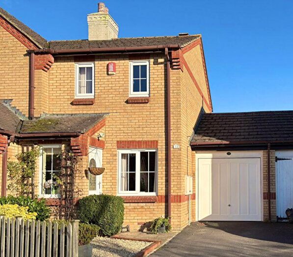 2 Bedroom Semi-Detached House For Sale In Willow Way, Motcombe, SP7