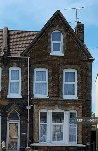 1 Bedroom Flat To Rent In Canterbury Street, Gillingham, ME7