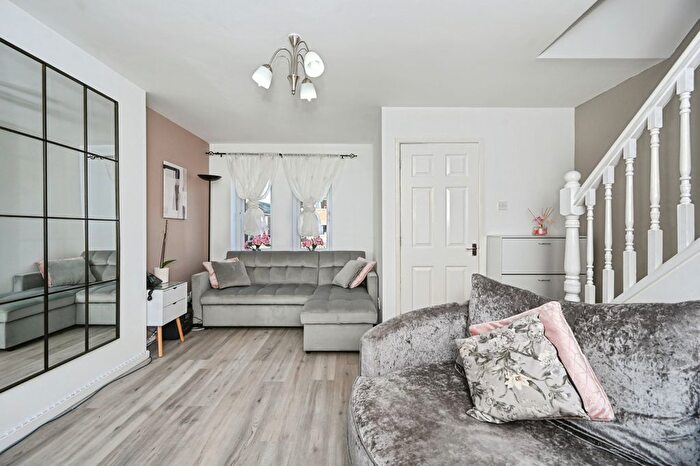 3 Bedroom Semi-detached House For Sale In Siddow Common, Leigh, WN7