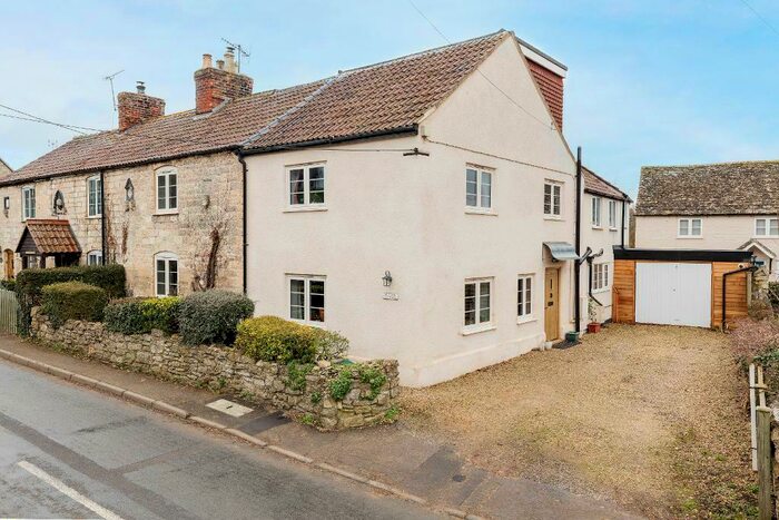 5 Bedroom Character Property For Sale In Watkins Terrace, Coaley, Dursley, GL11