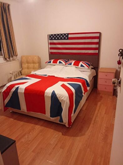 1 Bedroom House To Rent In Ellsworth Street, Bethnal Green, E2