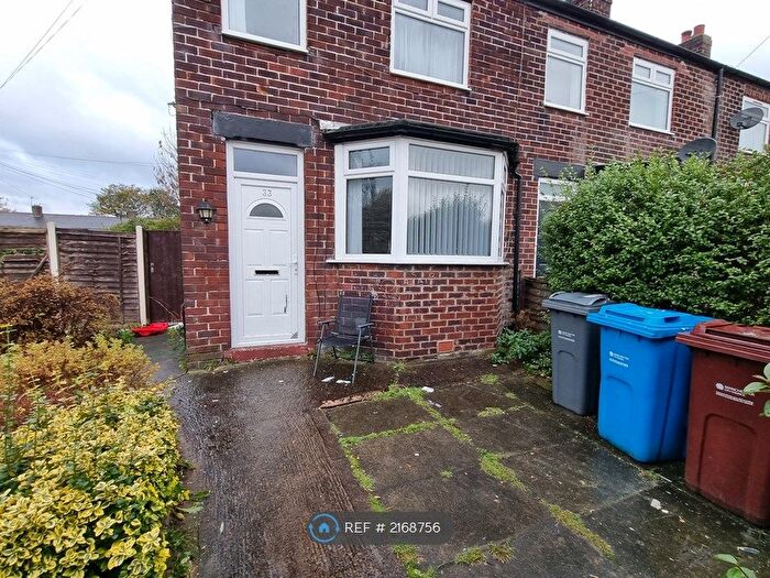 2 Bedroom Semi-Detached House To Rent In Hallam Road, Manchester, M40
