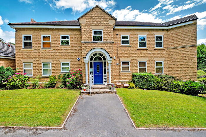 2 Bedroom Apartment To Rent In Oaklands Fold, Adel, Leeds, LS16