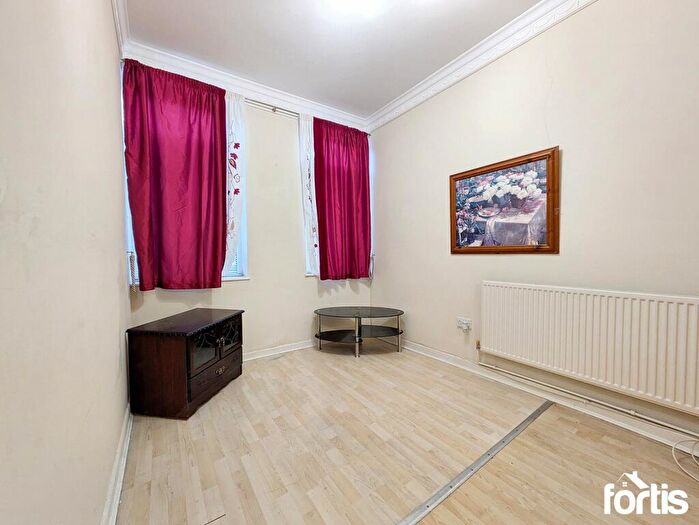 2 Bedroom Flat For Sale In Commercial Street, Maesteg, CF34