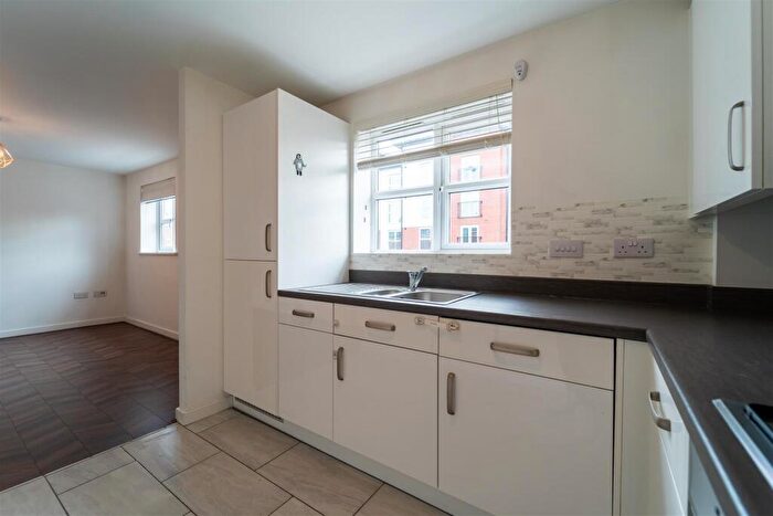 2 Bedroom House To Rent In Tanners Way, Birmingham, West Midlands, B29