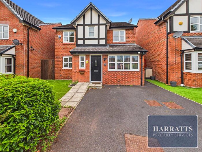 4 Bedroom Detached House For Sale In Raisbeck Road, Stockport, SK2