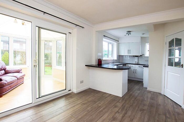 1 Bedroom Flat To Rent In Skye Crescent, Blackburn, BB1