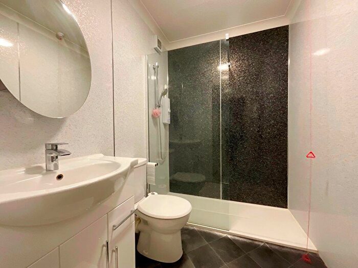 1 Bedroom Flat For Sale In Chase Close, Southport, PR8