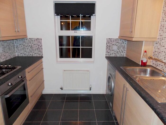 2 Bedroom Flat To Rent In Palmerston Road, Ilkeston, DE7
