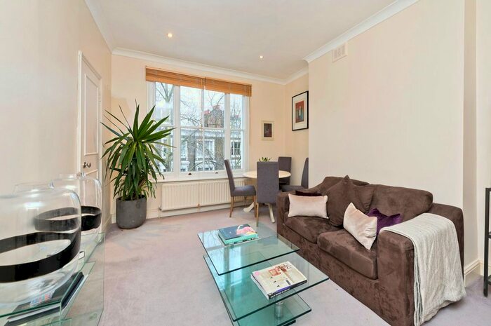 1 Bedroom Flat To Rent In Kempsford Gardens, London, SW5