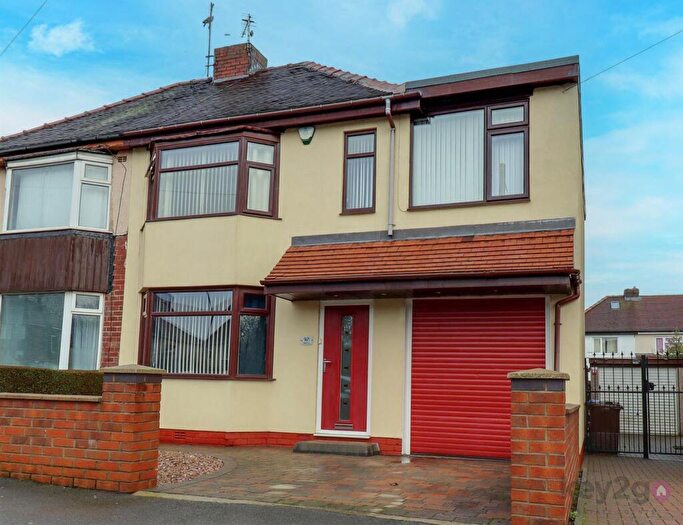 3 Bedroom Semi Detached House For Sale In White Lane, Sheffield, S12