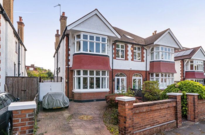 4 Bedroom Semi Detached House For Sale In Elm Crescent, Ealing, W5