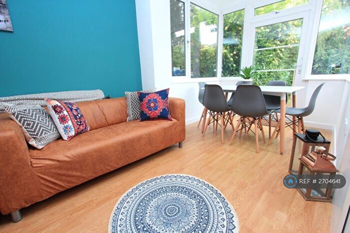 8 Bedroom Semi Detached House To Rent In Heatherdeane Road, Highfield, SO17