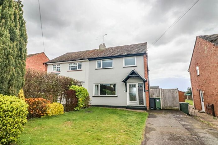 3 Bedroom Semi Detached House For Sale In Dorewards Avenue, Braintree, CM7