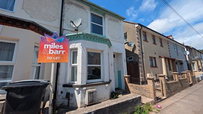 2 Bedroom Semi-Detached House To Rent In Glenfield Road, Dover, Kent, CT16
