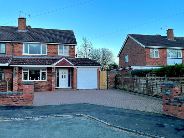 3 Bedroom Semi-Detached House For Sale In Yew Tree Road, Pattingham, Wolverhampton, WV6