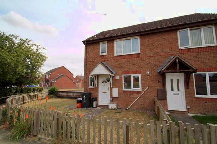 3 Bedroom End Of Terrace House To Rent In Pheasant Close, Covingham, Swindon, SN3
