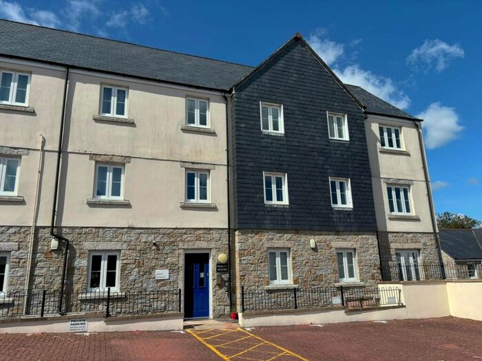 2 Bedroom Flat To Rent In Duporth, PL26