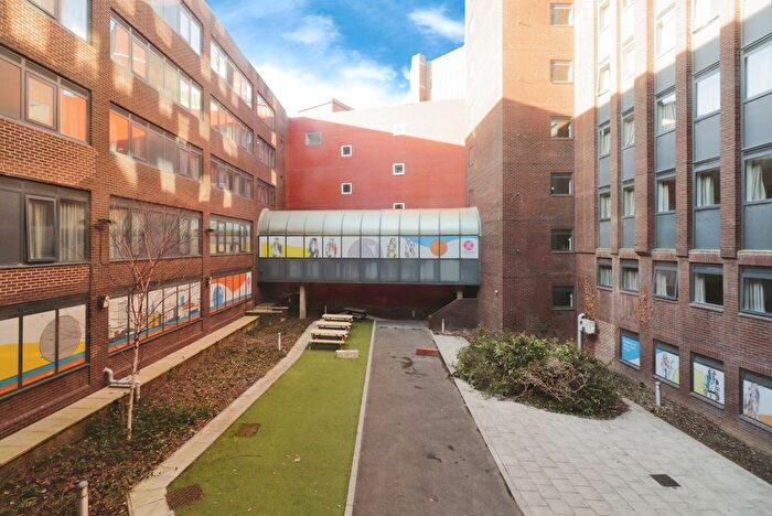 1 Bedroom Flat For Sale In Queen Street, Sheffield, South Yorkshire, S1