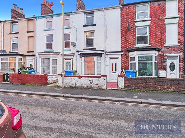 4 Bedroom Terraced House For Sale In Cambridge Street, Scarborough, YO12