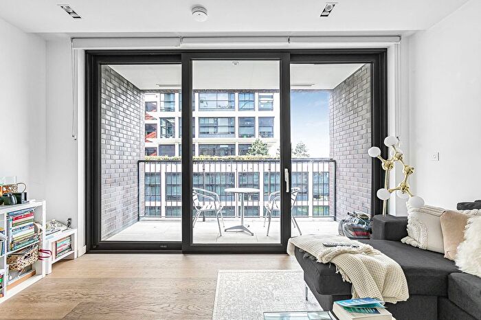 1 Bedroom Flat For Sale In Handyside Street, Plimsoll Building, N1C
