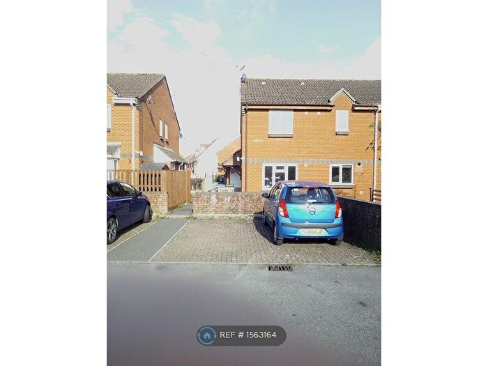 1 Bedroom Semi-Detached House To Rent In St. Dunstan Close, Calne, SN11