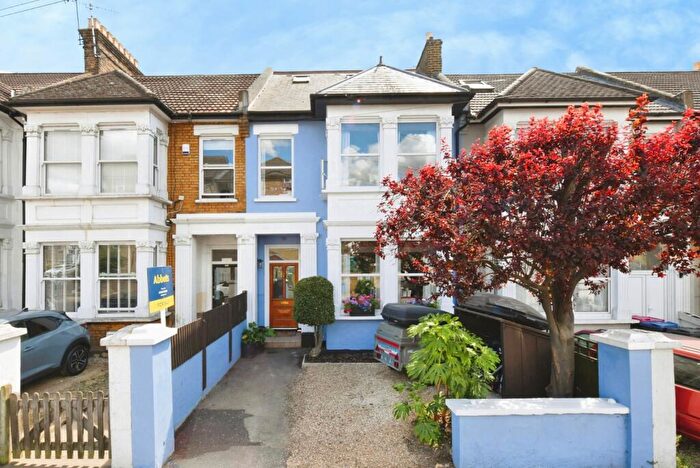 4 Bedroom Terraced House For Sale In York Road, Southend-on-Sea, Essex, SS1