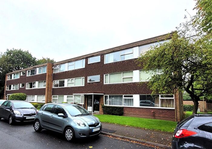 2 Bedroom Flat To Rent In Green Gables, Lichfield Road, Sutton Coldfield, West Midlands, B74