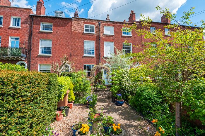 4 Bedroom Terraced House For Sale In Worcester, Worcestershire, WR1