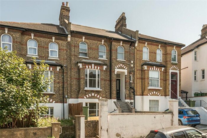 3 Bedroom Apartment To Rent In Charlton Church Lane, Charlton, SE7