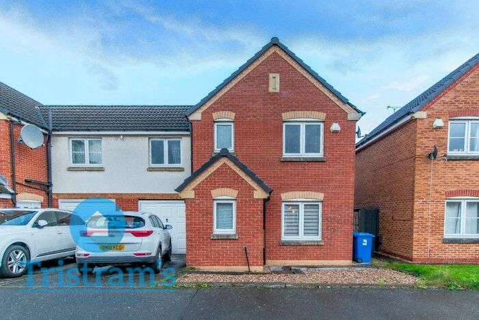 3 Bedroom Semi-Detached House To Rent In Kiwi Drive, Alvaston, Derby, DE24