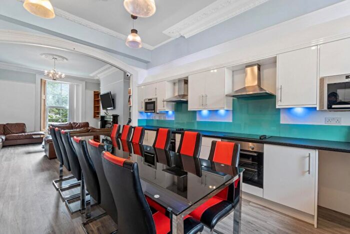 13 Bedroom Terraced House To Rent In North Hill, Plymouth, PL4