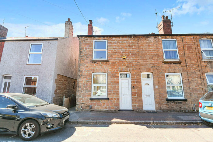 2 Bedroom End Of Terrace House To Rent In Mill Street, Mansfield, Nottinghamshire, NG18