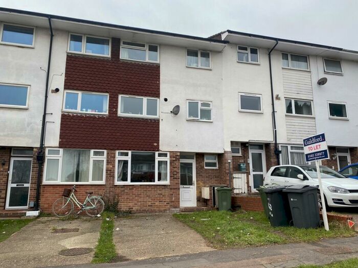 5 Bedroom House To Rent In Guildford Park Avenue, Onslow, GU2