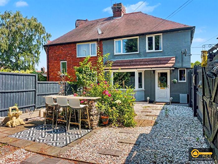3 Bedroom Semi-Detached House For Sale In Ransome Road, New Arley, CV7