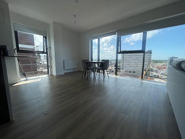 2 Bedroom Flat To Rent In Bishopgate Gardens, Bishopgate, Preston, PR1