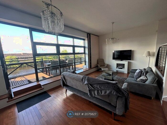 3 Bedroom Flat To Rent In Clyde Street, Glasgow, G1