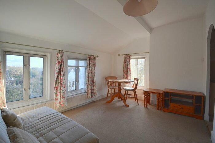 1 Bedroom Flat To Rent In Churchfield Road, Ealing, W13