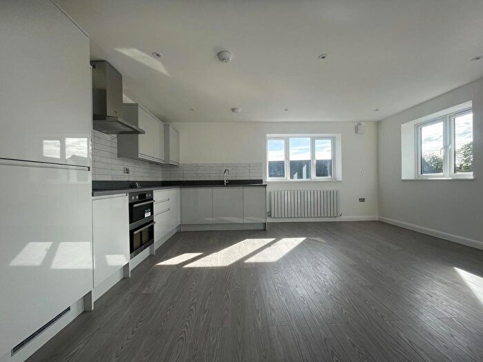 2 Bedroom Flat To Rent In Widford Road, Chelmsford, CM2