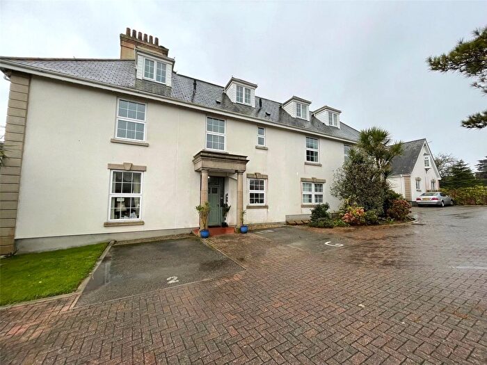 2 Bedroom Flat For Sale In Manor Close, St. Ives, Cornwall, TR26