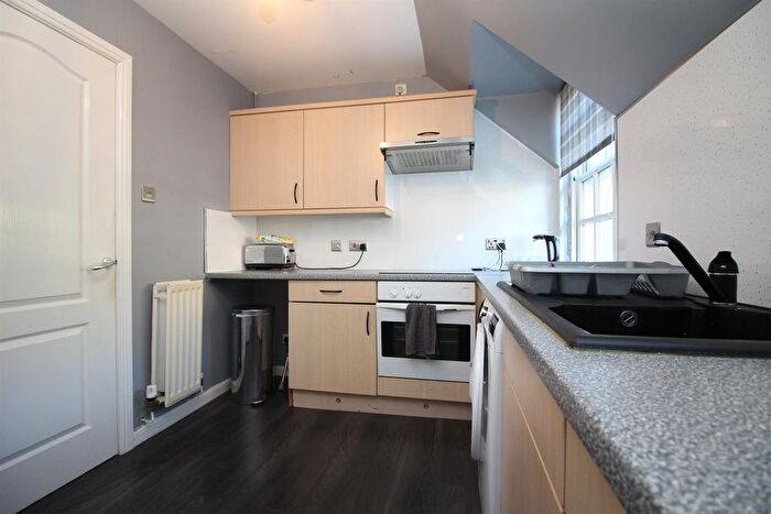 2 Bedroom Flat For Sale In Main Street, Kirknewton, EH27