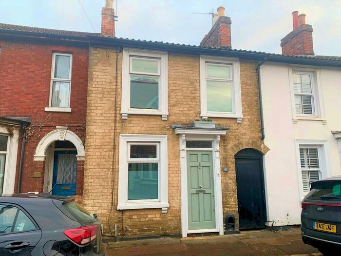 2 Bedroom House To Rent In Vandyke Road, Leighton Buzzard, LU7