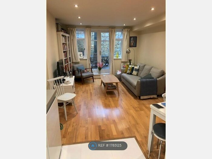 1 Bedroom Flat To Rent In Kew Road, Richmond, TW9