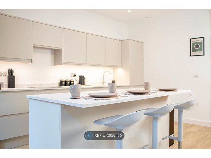4 Bedroom Flat To Rent In London, London, NW1