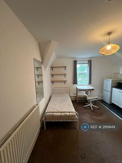 Studio To Rent In Park Road, Loughborough, LE11