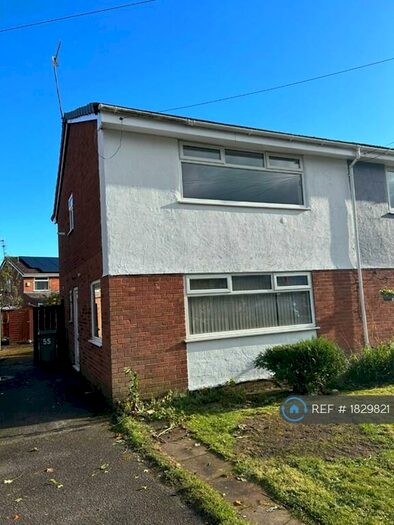 3 Bedroom Semi-Detached House To Rent In Cross Lane, Bebington, Wirral, CH63