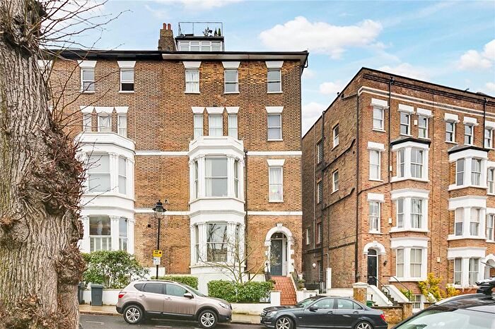 2 Bedroom Apartment To Rent In South Hill Park, Hampstead, NW3