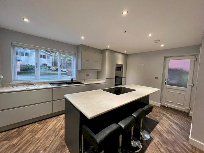 3 Bedroom Property To Rent In Rea Valley Drive, Northfield, Birmingham, B31